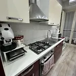 Un Passo Da Dante 아파트